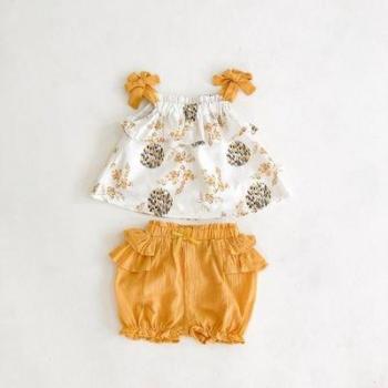 Baby Girl 2-Piece Summer Suit with Bowknot Sling Top and Leaf Pants