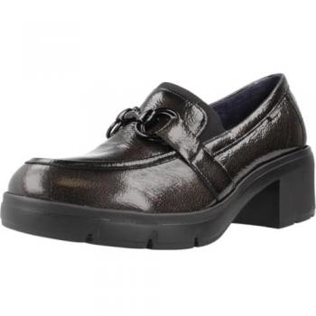 Mocasín Fluchos cadena adorno tacón mujer