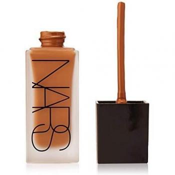 Luce Duratura NARS Fondotinta All Day – Macao