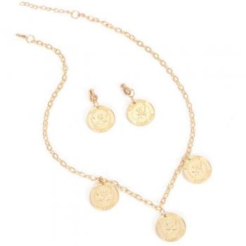 Conjunto de Joyería de Pirata Dorado: Collar y Pendientes
