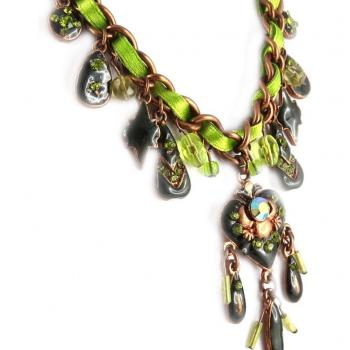 Collier Xristy Vert Métal 38 cm