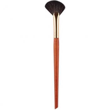 Fan Brush for Highlighter and Contour - Goat Hair