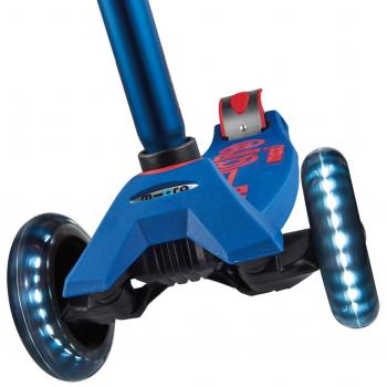 Micro Maxi Deluxe LED Scooter Blue