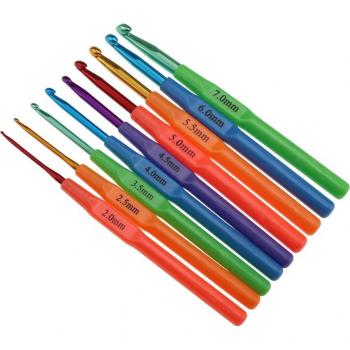 10 Sizes Crochet Hook Set - Colorful Metal and Plastic Aluminum