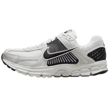 Nike Air Zoom Vomero 5