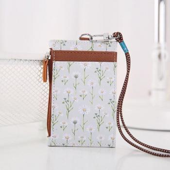 Tarjetero Elegante con Insignia y Cordón para Mujer