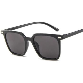 Gafas de Sol Vintage para Mujer en Negro y Rosa