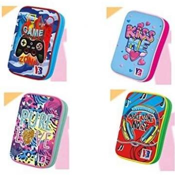 Astuccio OneTime Young People Cover Rigida 2022 Colorata con Cancelleria - Random