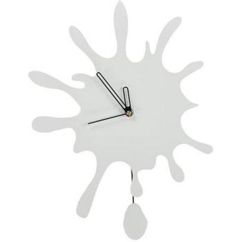 Moderne Wanduhr mit Pendel und Sekundenzähler