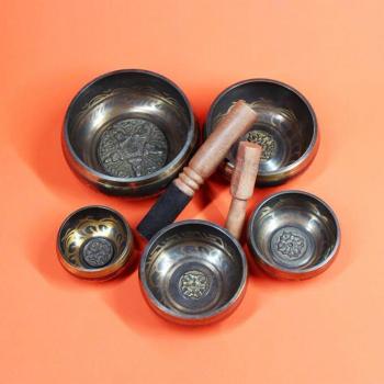Cuencos de canto de cobre para yoga