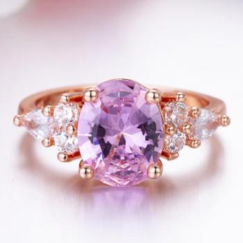 Exquisiter Rosa Zirkon Ring von Huitan