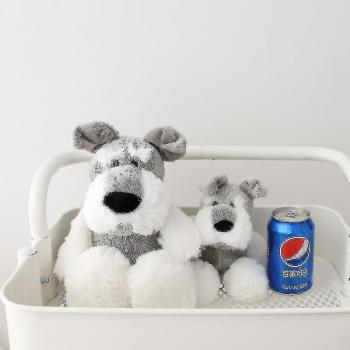 Lindo Pequeño ComfortToy Schnauzer