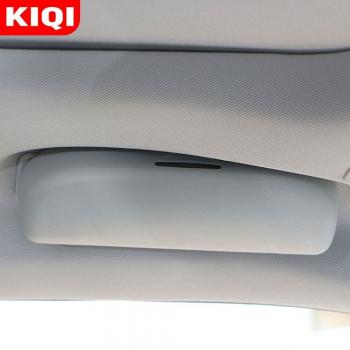 Soporte Automotriz de Gafas KIQI