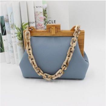 Bolsa de noche con cadena acrílica para mujer