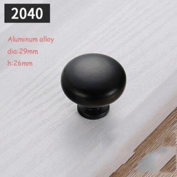 Minimalist Wardrobe Handle in Matte Black