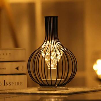 Lampe de chevet en fil métallique noir, éclairage à piles rétro