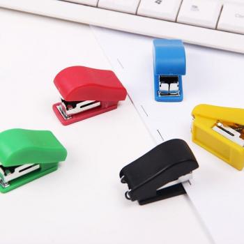 Cute Mini Stapler Set