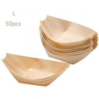 Bateau de service en bois
