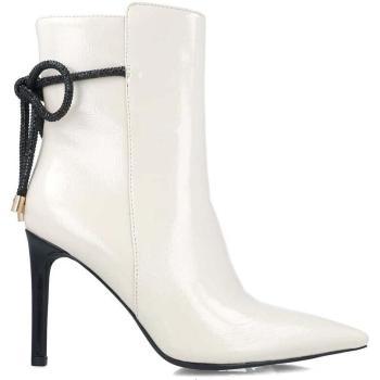Menbur Damenstiefel 24639 – Strapazierfähiger Chic für kalte Tage