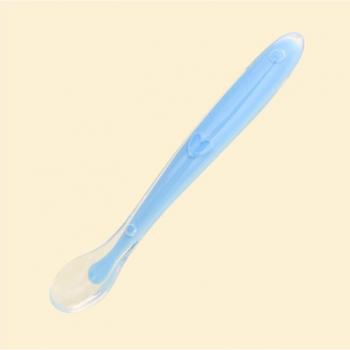 Cuillère d'apprentissage en silicone pour tout-petit
