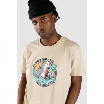 Tee Making Waves