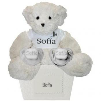 Canastilla personalizada Bebé de París con chupetes y oso de peluche