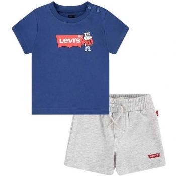 Short Levi’s con Camiseta de Estilo Casual