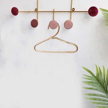 Elegante Rattan Kleiderbügel für Kleidung und Schals