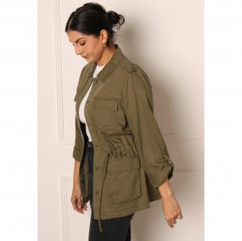 Chaqueta de Mujer ONLY con Estilo Utility y Bolsillos