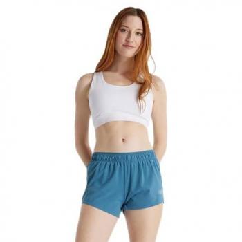 Shorts New Balance RC 3 Blancos, modelo mujer, talla M
