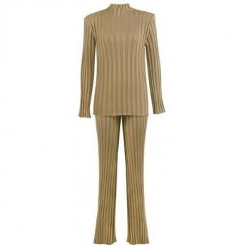 Conjunto de suéter y pantalones acanalados