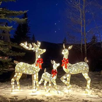 Renne de Noël éclairé avec LED