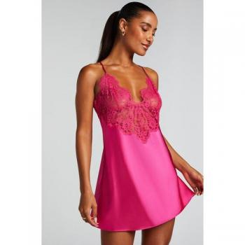 Mya Rosado: Vestido Lencero de Hunkemöller