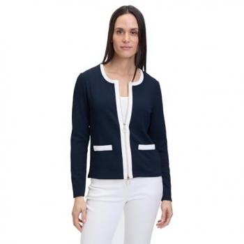 Om gelijkwaardige namen of vergelijkbare producten te vinden voor het specifieke product van Betty Barclay, zouden we meestal op zoek naar dezelfde soort items (zoals een kortzakelijke jas met een shirt) uit andere merken of lijnen die beschikbaar zijn in