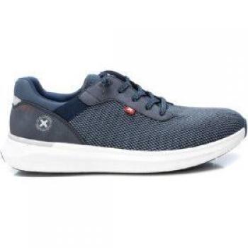 Zapatillas Xti para hombre modelo 142304 en color marino