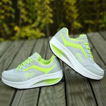 VTOTA Women's Platform Sneakers