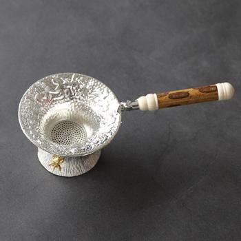Colador Luwu con Soporte para Té