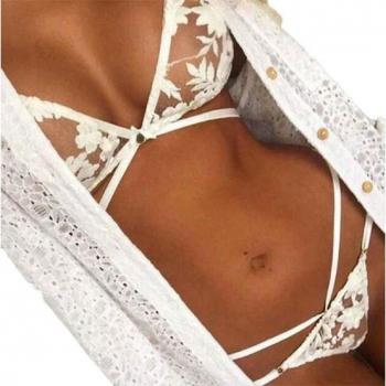 Sujetador halter y ropa interior Sannysis color blanco