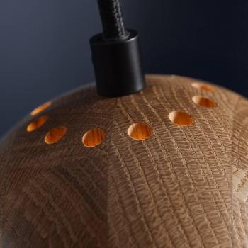 Lámpara colgante de madera Bola, roble, Ø 12 cm