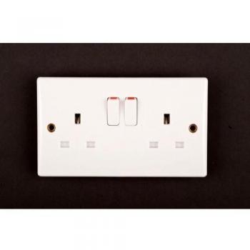 Dencon Slimline 2 Gang Switched Socket 13A