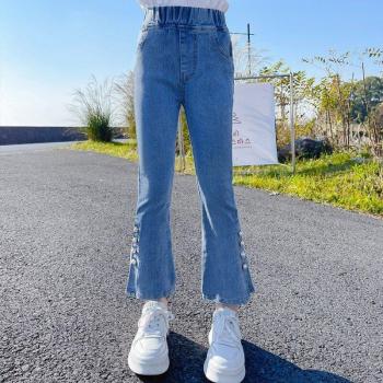 Elegante Mädchenjeans mit Blumenapplikation