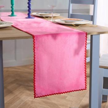 OHS Scallop Edge Velvet Runner – Pink/Red