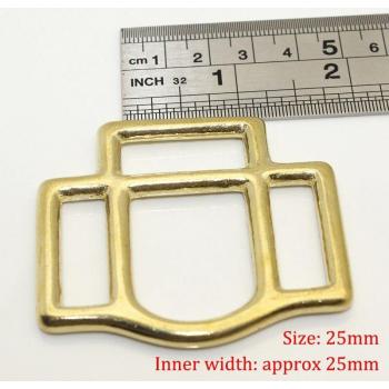 Halter de Cuadrado Triple Lateral en Latón