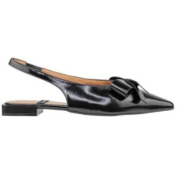 Zapatilla Negra 25010 Ángel Alarcón